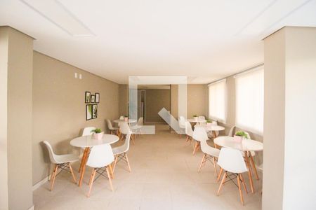 Apartamento para alugar com 45m², 2 quartos e 1 vaga Apartamento para alugar com 45m², 2 quartos e 1 vagaÁrea comum - Salão de festas