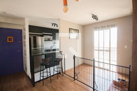 Sala de apartamento para alugar com 2 quartos, 45m² em Vila Princesa Isabel, São Paulo