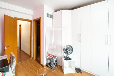 Casa à venda com 110m², 3 quartos e 2 vagasSuíte