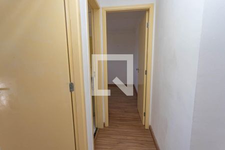 Corredor  de apartamento para alugar com 2 quartos, 53m² em Piraporinha, Diadema