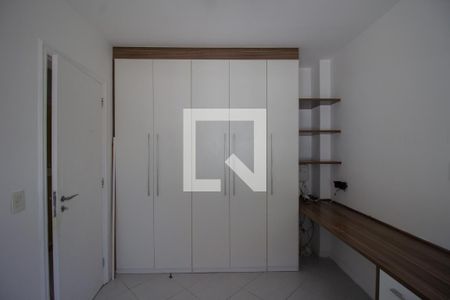 Casa de condomínio à venda com 170m², 4 quartos e 2 vagasQuarto 1Quarto 1