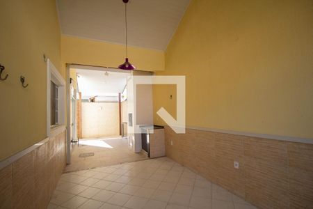 Casa de condomínio à venda com 170m², 4 quartos e 2 vagasÁrea Gourmet