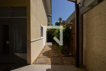 Casa de condomínio à venda com 170m², 4 quartos e 2 vagasJardim