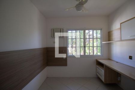Casa de condomínio à venda com 170m², 4 quartos e 2 vagasQuarto 2