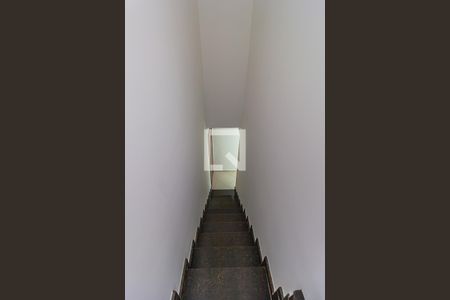 Apartamento para alugar com 100m², 2 quartos e 1 vaga Apartamento para alugar com 100m², 2 quartos e 1 vagaEscada Cobertura