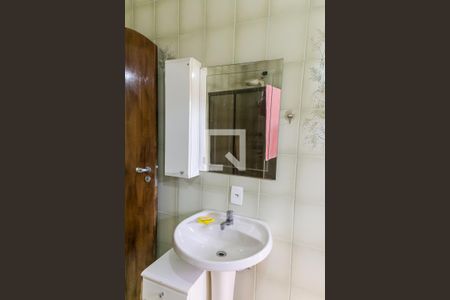 Casa à venda com 265m², 6 quartos e 5 vagasBanheiro da Suíte 1