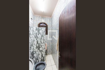 Casa à venda com 160m², 3 quartos e 2 vagasBanheiro