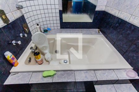 Casa à venda com 160m², 3 quartos e 2 vagasBanheira