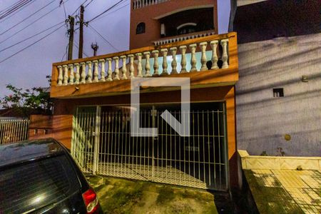 Casa à venda com 160m², 3 quartos e 2 vagasFachada