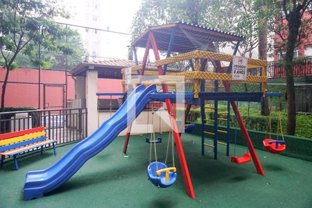 Apartamento à venda com 48m², 2 quartos e sem vagaÁrea Comum - Playground