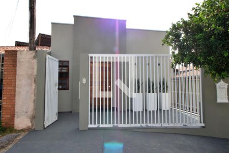 Studio para alugar com 40m², 1 quarto e sem vagaFAchada da casa