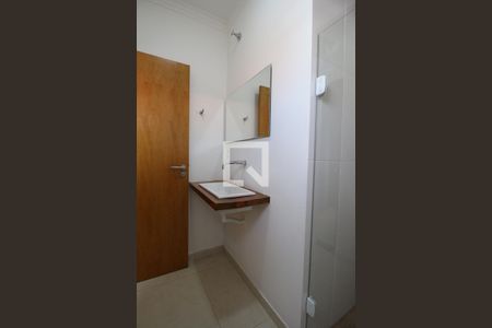 Banheiro de kitnet/studio para alugar com 1 quarto, 40m² em Vila Mimosa, Campinas