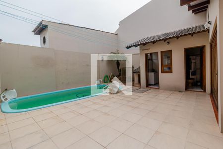 Casa para alugar com 220m², 3 quartos e 3 vagas Casa para alugar com 220m², 3 quartos e 3 vagasQuintal