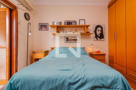 Casa para alugar com 220m², 3 quartos e 3 vagas Casa para alugar com 220m², 3 quartos e 3 vagasQuarto 1