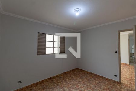 Casa 1 - Quarto 1 de casa à venda com 1 quarto, 100m² em Jardim Cotinha, São Paulo