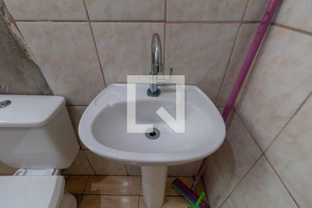 Casa 1 - Banheiro de casa para alugar com 1 quarto, 100m² em Jardim Cotinha, São Paulo