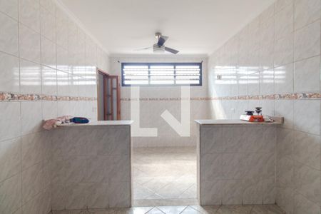 Casa à venda com 150m², 3 quartos e 2 vagas Casa à venda com 150m², 3 quartos e 2 vagasCozinha