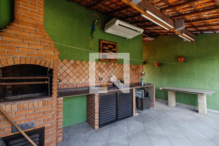 Casa à venda com 150m², 3 quartos e 2 vagas Casa à venda com 150m², 3 quartos e 2 vagasChurrasqueira