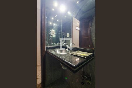 Casa à venda com 150m², 3 quartos e 2 vagas Casa à venda com 150m², 3 quartos e 2 vagasBanheiro