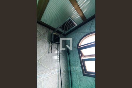 Casa à venda com 150m², 3 quartos e 2 vagas Casa à venda com 150m², 3 quartos e 2 vagasBanheiro