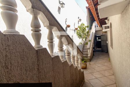 Casa à venda com 150m², 3 quartos e 2 vagas Casa à venda com 150m², 3 quartos e 2 vagasÁrea externa