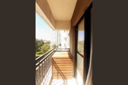 Varanda de apartamento para alugar com 3 quartos, 64m² em Del Castilho, Rio de Janeiro