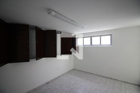 Casa para alugar com 160m², 2 quartos e 2 vagasEscritório