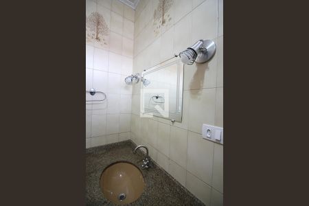 Casa para alugar com 160m², 2 quartos e 2 vagasBanheiro Social