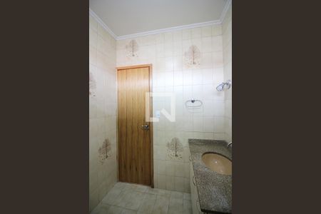 Casa para alugar com 160m², 2 quartos e 2 vagasBanheiro Social