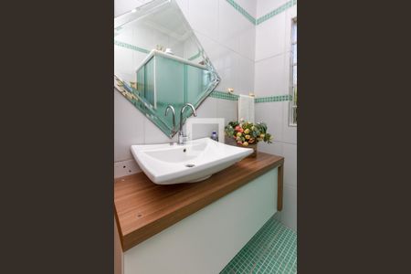 Casa à venda com 156m², 3 quartos e sem vagaBanheiro 1