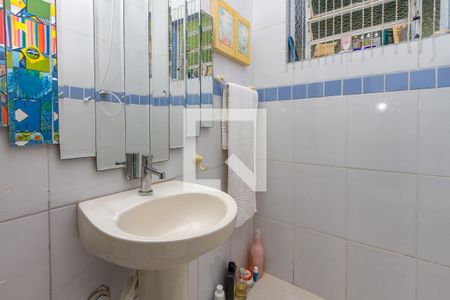 Casa à venda com 156m², 3 quartos e sem vagaBanheiro 2