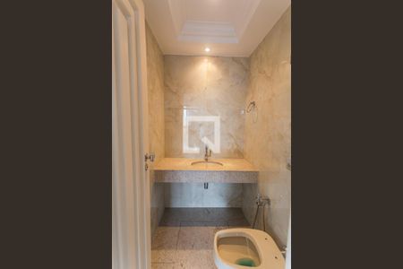 Lavabo da Sala de apartamento para alugar com 4 quartos, 280m² em Lourdes, Belo Horizonte