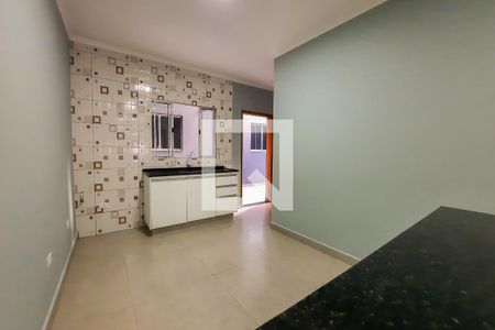 Casa para alugar com 70m², 2 quartos e 1 vagaCozinha