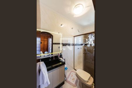 Casa à venda com 180m², 3 quartos e 5 vagasSuite