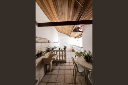 Casa à venda com 180m², 3 quartos e 5 vagasÁrea comum - Churrasqueira