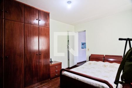 Casa à venda com 140m², 3 quartos e 2 vagasSuíte