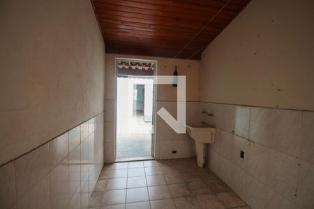 Casa à venda com 132m², 4 quartos e 2 vagas Casa à venda com 132m², 4 quartos e 2 vagasLavanderia