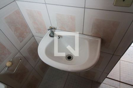 Casa à venda com 132m², 4 quartos e 2 vagas Casa à venda com 132m², 4 quartos e 2 vagasBanheiro da Suíte 3