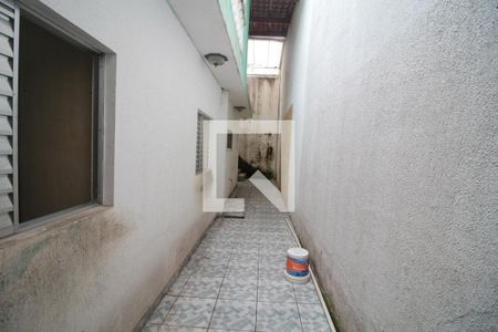 Casa à venda com 132m², 4 quartos e 2 vagas Casa à venda com 132m², 4 quartos e 2 vagasCorredor
