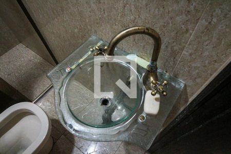 Casa à venda com 132m², 4 quartos e 2 vagas Casa à venda com 132m², 4 quartos e 2 vagasBanheiro - Torneira