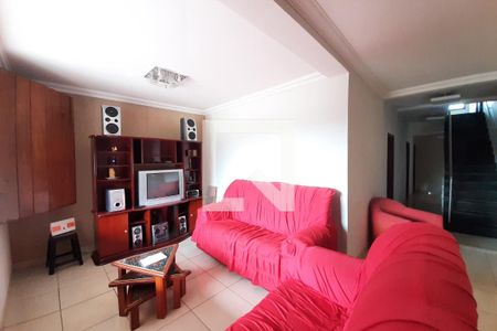 Sala de casa à venda com 7 quartos, 350m² em Planalto, Belo Horizonte