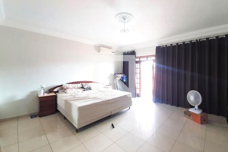 Casa à venda com 350m², 7 quartos e 10 vagasSuíte 2