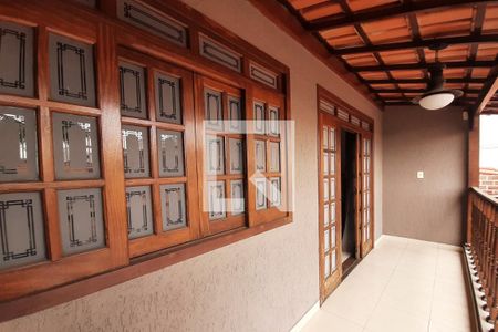 Casa à venda com 350m², 7 quartos e 10 vagasvaranda da Suíte 2