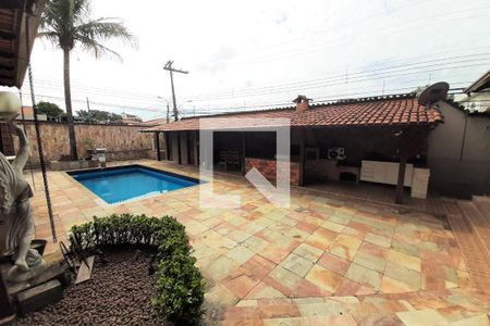 Casa à venda com 350m², 7 quartos e 10 vagasPiscina