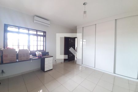 Casa à venda com 350m², 7 quartos e 10 vagasSuíte 1