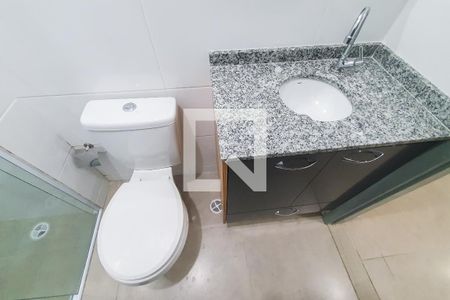 Banheiro de apartamento para alugar com 1 quarto, 32m² em Vila Nair, São Paulo