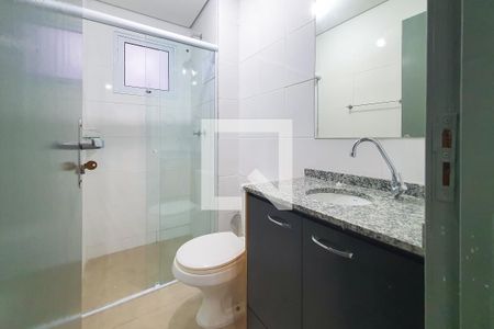 Banheiro de apartamento para alugar com 1 quarto, 32m² em Vila Nair, São Paulo