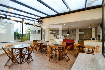 Apartamento para alugar com 83m², 2 quartos e 2 vagasÁrea comum - Churrasqueira