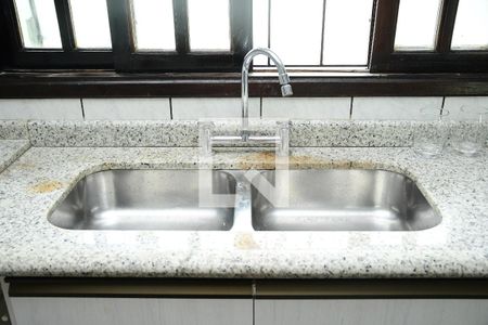 Casa para alugar com 115m², 3 quartos e 1 vaga Casa para alugar com 115m², 3 quartos e 1 vagaCozinha - Torneira