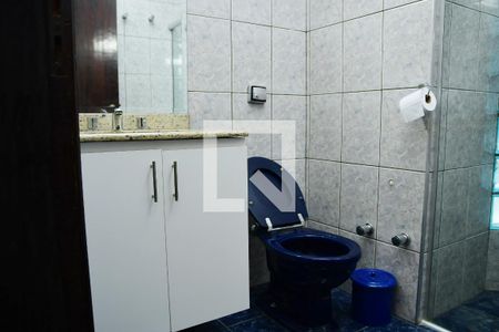 Casa para alugar com 115m², 3 quartos e 1 vaga Casa para alugar com 115m², 3 quartos e 1 vagaBanheiro